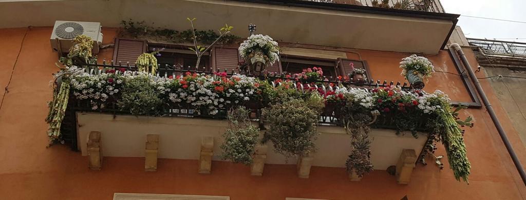 Da Cristina Con Amore Apartment Taormina Ngoại thất bức ảnh